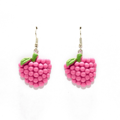 A pair of grape-shaped earrings